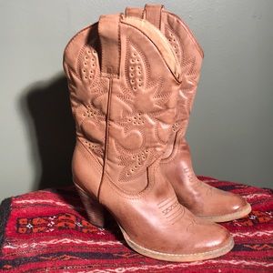 Ladies boots